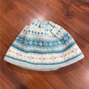 Turtle Fur knitted winter hat beanie blue and white small wool made in USA